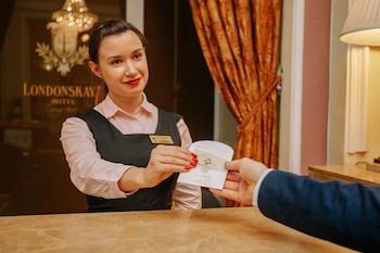 Londonskaya Hotel
