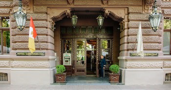 Londonskaya Hotel