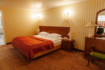 Londonskaya Hotel