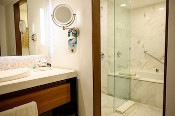 Real Intercontinental Managua At Metrocentro Mall, An Ihg Hotel