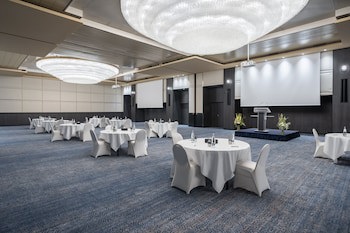Crowne Plaza Geneva, An Ihg Hotel