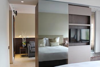 Crowne Plaza Geneva, An Ihg Hotel