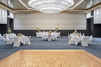Crowne Plaza Geneva, An Ihg Hotel