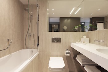 Crowne Plaza Geneva, An Ihg Hotel