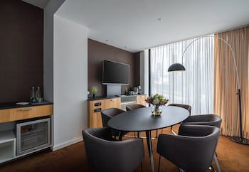Crowne Plaza Geneva, An Ihg Hotel