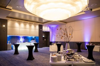 Crowne Plaza Geneva, An Ihg Hotel