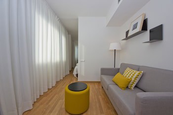 Aparthotel Atenea Valles