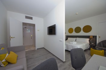 Aparthotel Atenea Valles