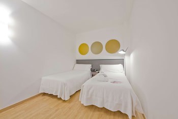 Aparthotel Atenea Valles