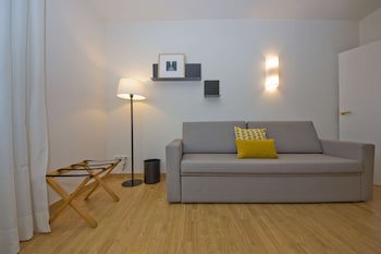 Aparthotel Atenea Valles