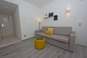 Aparthotel Atenea Valles