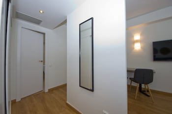 Aparthotel Atenea Valles