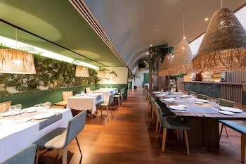 Aparthotel Atenea