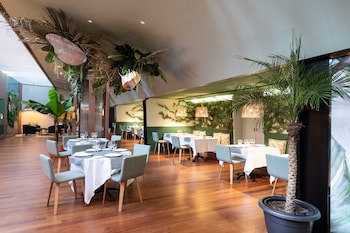 Aparthotel Atenea