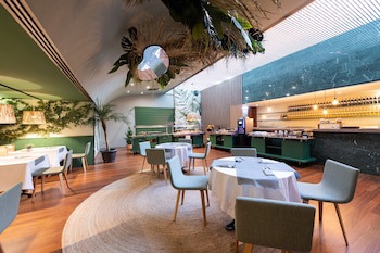 Aparthotel Atenea