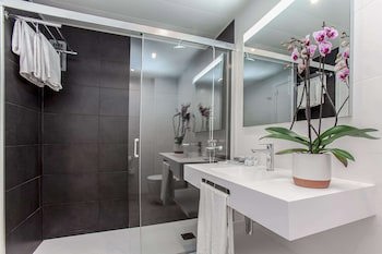 Aparthotel Atenea