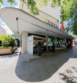 Aparthotel Atenea