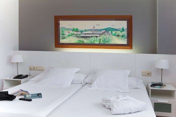 Aparthotel Atenea