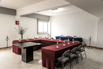 Imperio De Angeles Executive