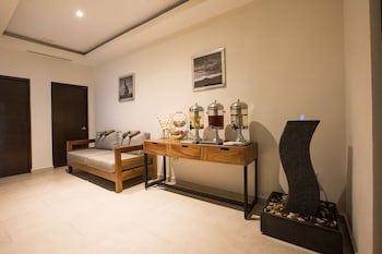 El Cid Marina Beach Hotel