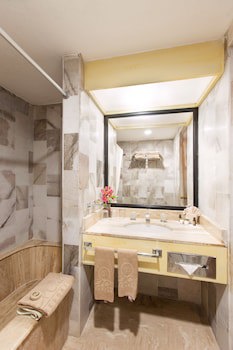 El Cid El Moro Beach Hotel