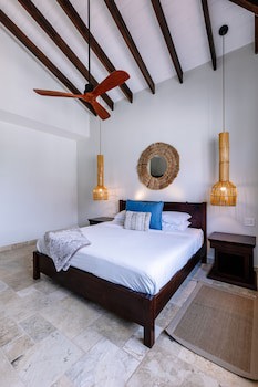 The Lodge At Jaguar Reef