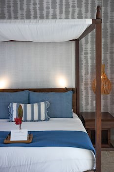 The Lodge At Jaguar Reef