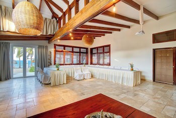 The Lodge At Jaguar Reef