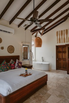 The Lodge At Jaguar Reef