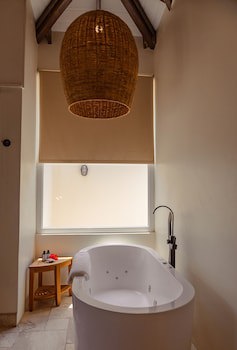 The Lodge At Jaguar Reef