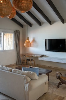The Lodge At Jaguar Reef