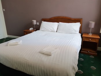 County Hotel