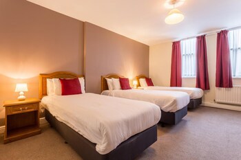 County Hotel