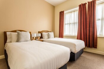 County Hotel