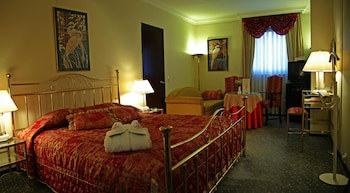 Gunes Hotel Merter
