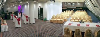 Gunes Hotel Merter