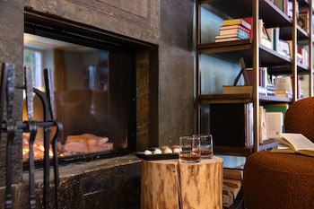 Adula Hotel