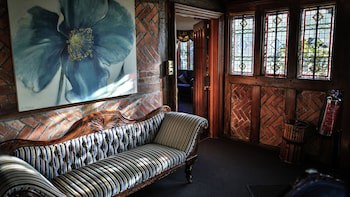 Langshott Manor