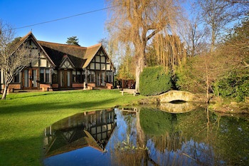 Langshott Manor