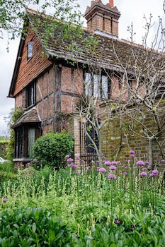 Langshott Manor