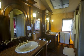Kirawira Serena Camp