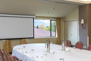 Copthorne Hotel And Resort Queenstown Lakefront