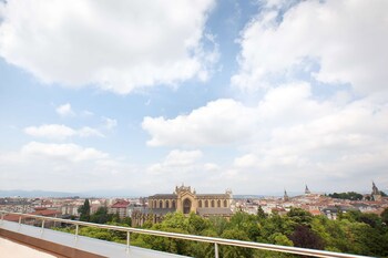 Nh Canciller Ayala Vitoria