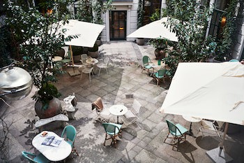 Coco Hotel