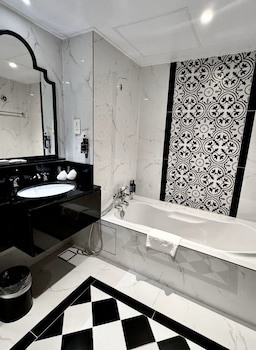 Bangi Resort Hotel