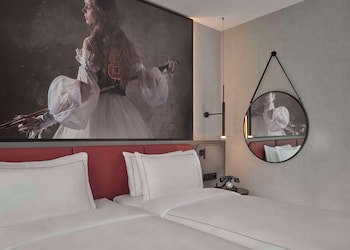 Radisson RED Berlin Kudamm galeri fotoğrafı