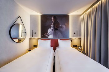 Radisson RED Berlin Kudamm galeri fotoğrafı