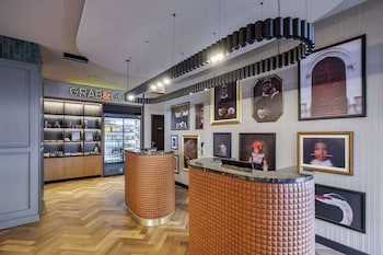 Radisson RED Berlin Kudamm fotoğrafı
