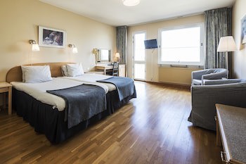 First Hotel Statt