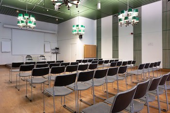 First Hotel Statt